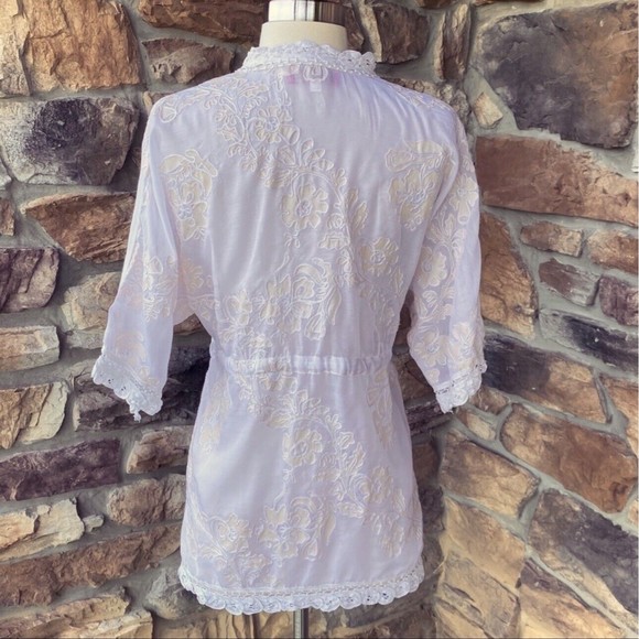 Betsey Johnson White Lace Floral Sheer Kimono Cover Up Tie Front Size S/M - Picture 2 of 11